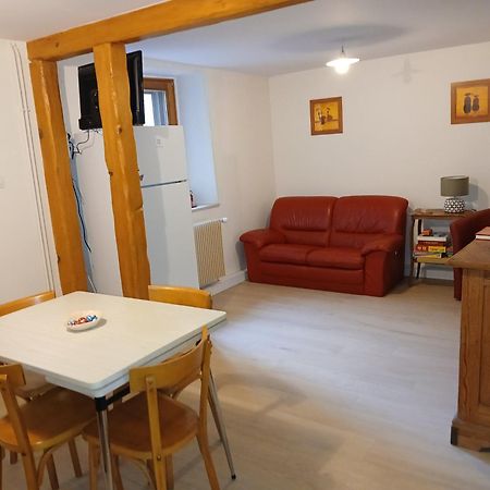 Charmant Petit Appartement Avec Bel Exterieur. Saint-Amarin Pokój zdjęcie